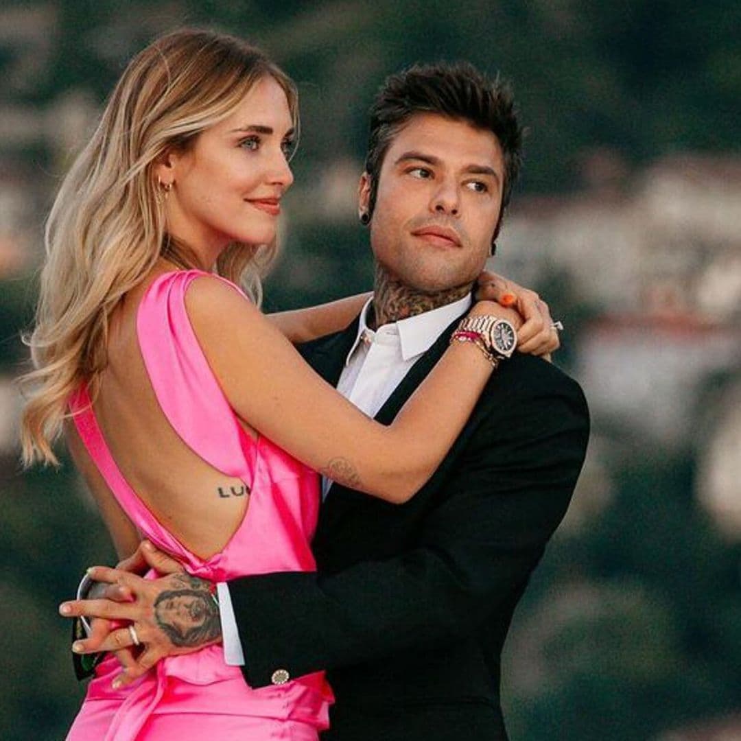 Chiara Ferragni, de lo más emocionada con el detalle de aniversario de su esposo sobre el agua