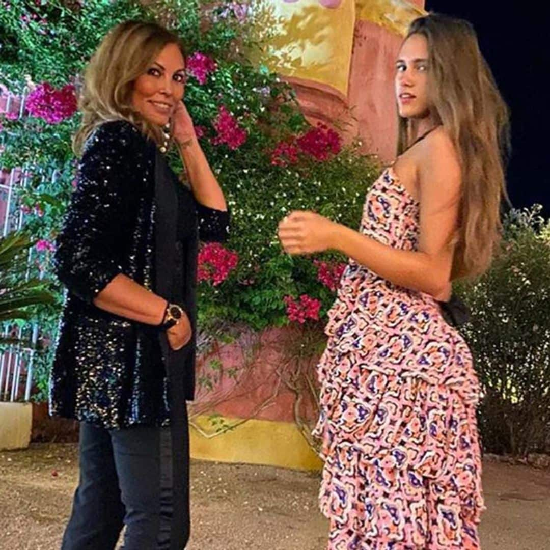 Así es Anne, la hija de Raquel Rodríguez que acaba de cumplir 18 años y es una prometedora cantante