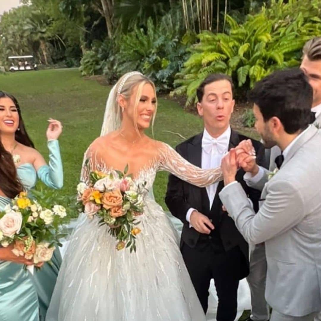 Paris Hilton del brazo del hijo de Chayanne, las famosas damas y todos los detalles de la boda de Lele y Guaynaa