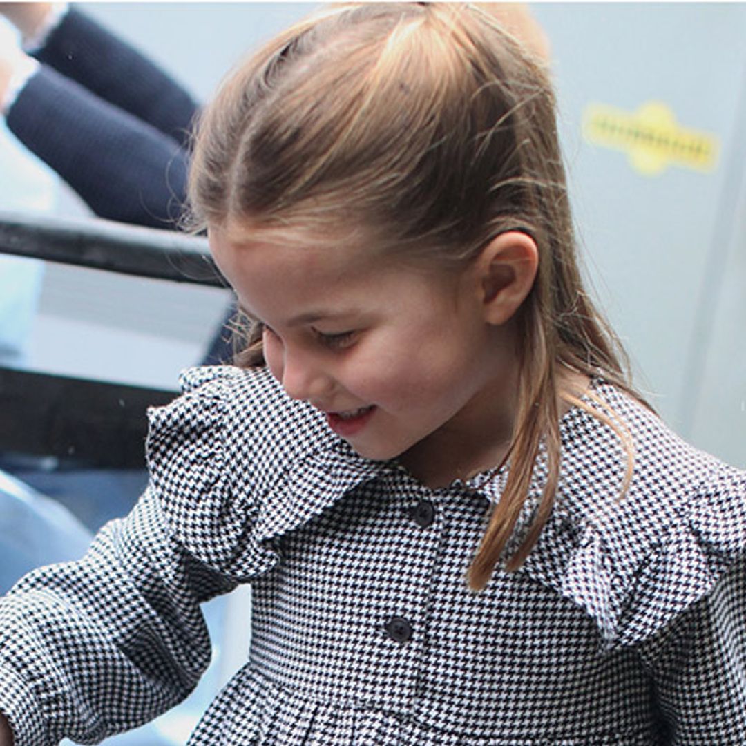 La princesa Charlotte, tras los pasos de Kate Middleton con su vestido de Zara