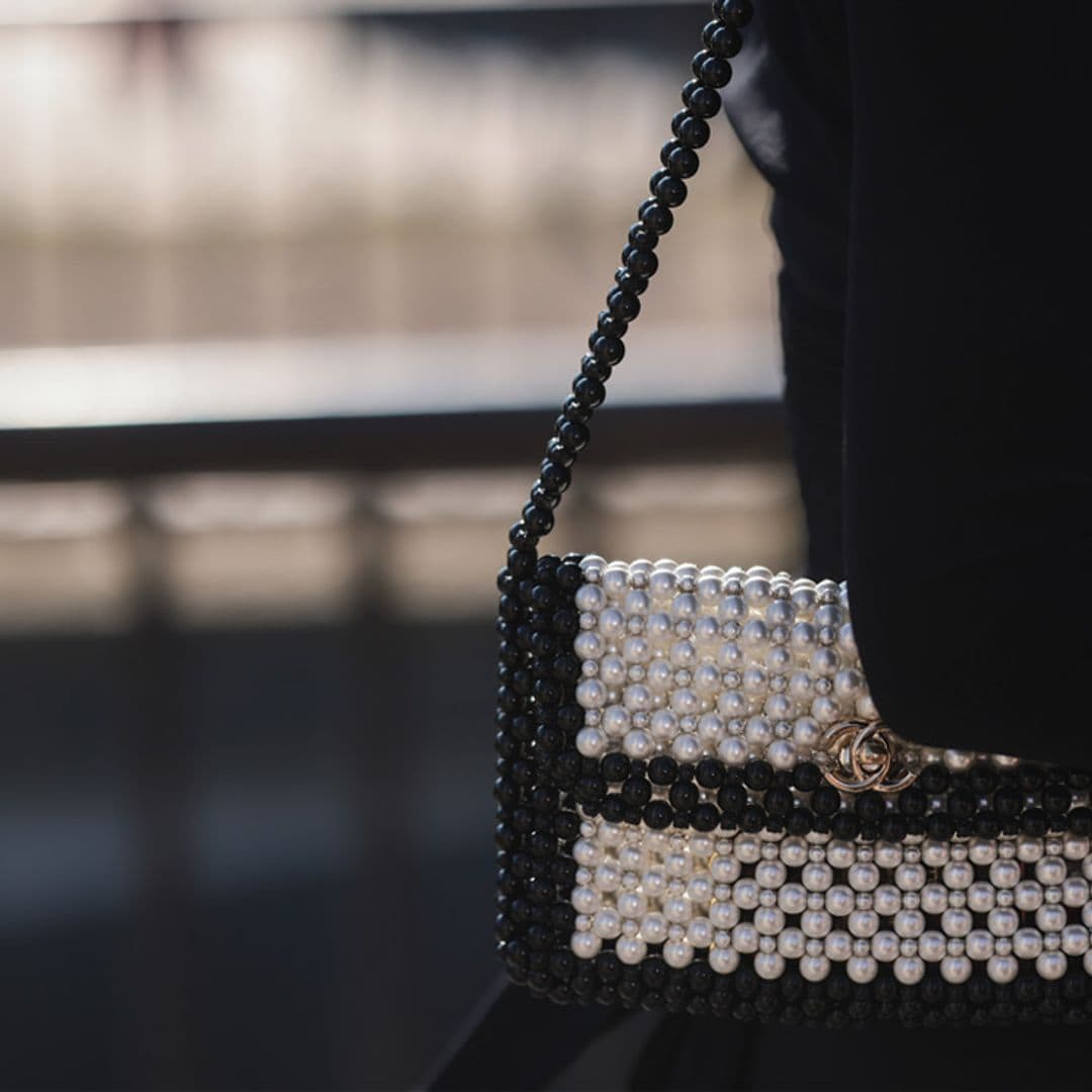 bolso perlas chanel