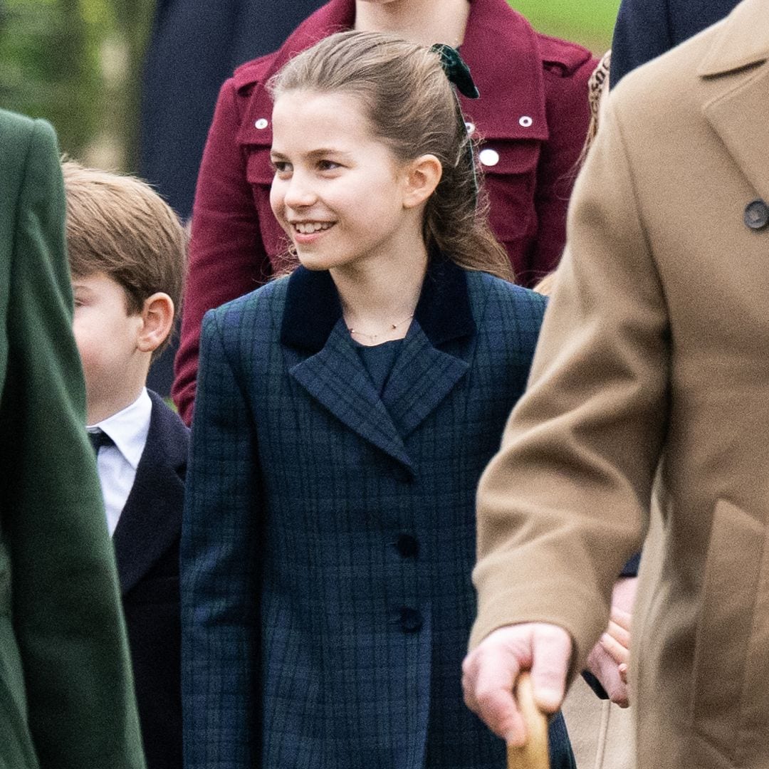 Mira la reacción de la princesa Charlotte cuando le dicen 'eres preciosa' durante una salida navideña