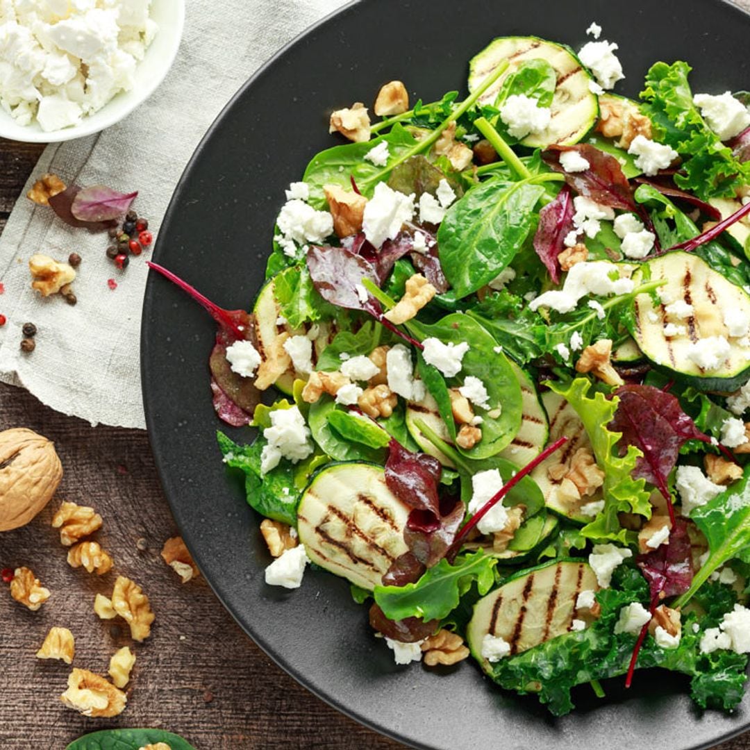 Ensalada de calabacín y queso feta