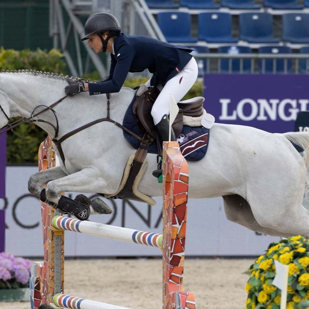 Sira Martínez participa en el CSIO Barcelona 2022 bajo la atenta mirada de su padre, Luis Enrique