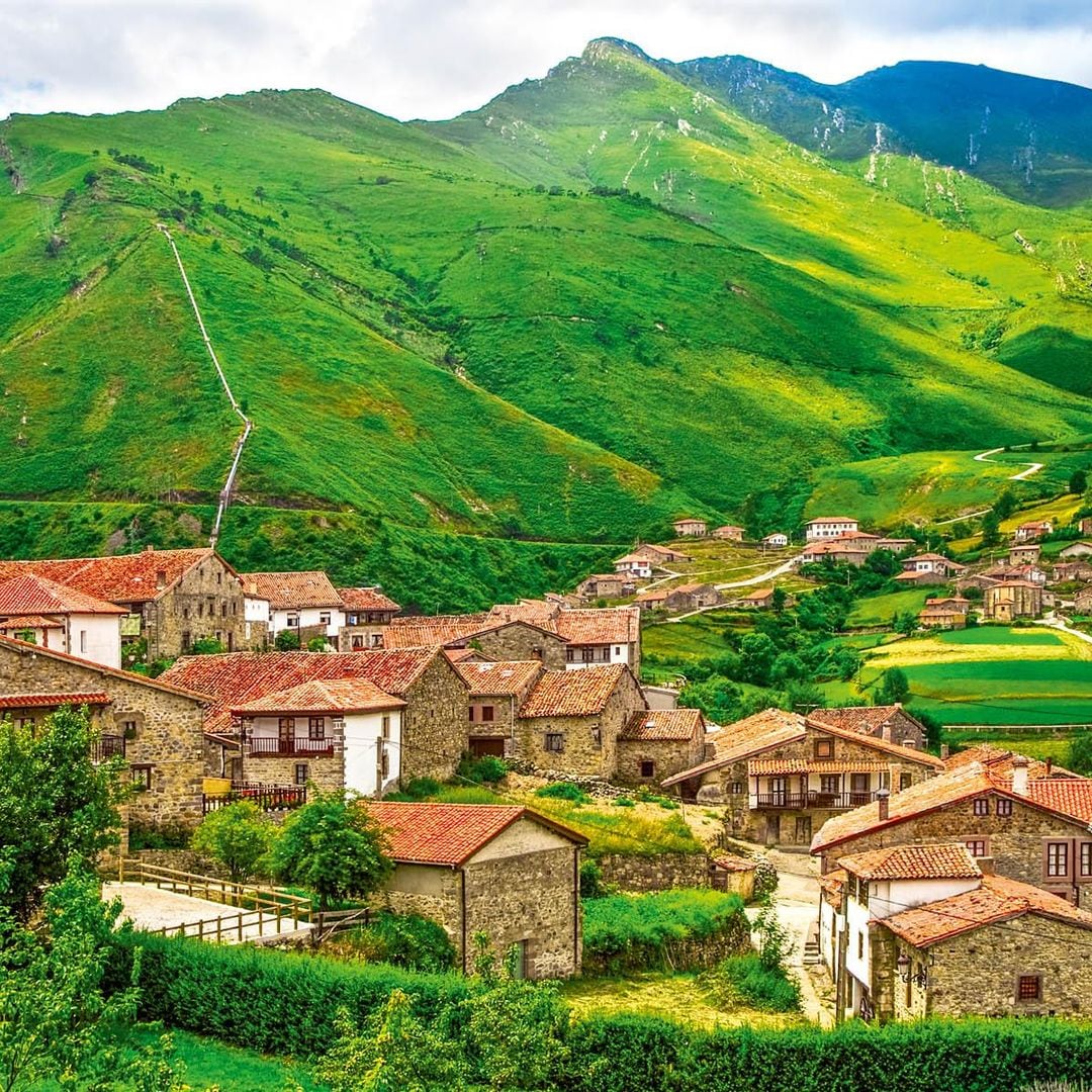 Valle del Nansa (Cantabria): esencia rural de las cumbres al mar