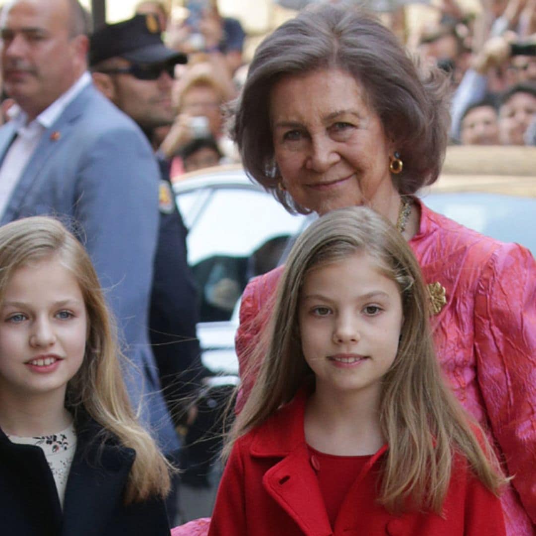 Los momentos más emblemáticos -y conmovedores- de la reina Sofía junto a sus nietas