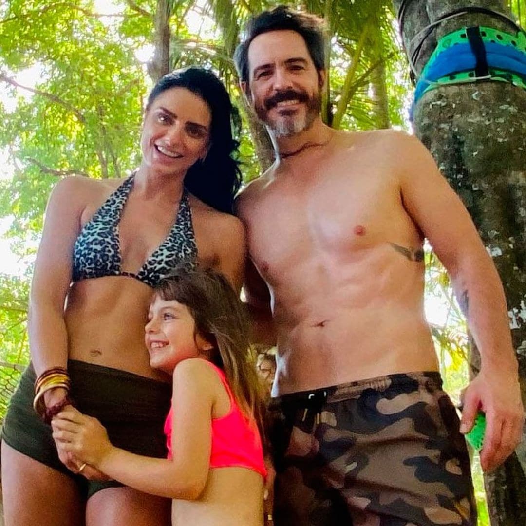 Aislinn Derbez y Mauricio Ochmann reunidos por las vacaciones de Kailani