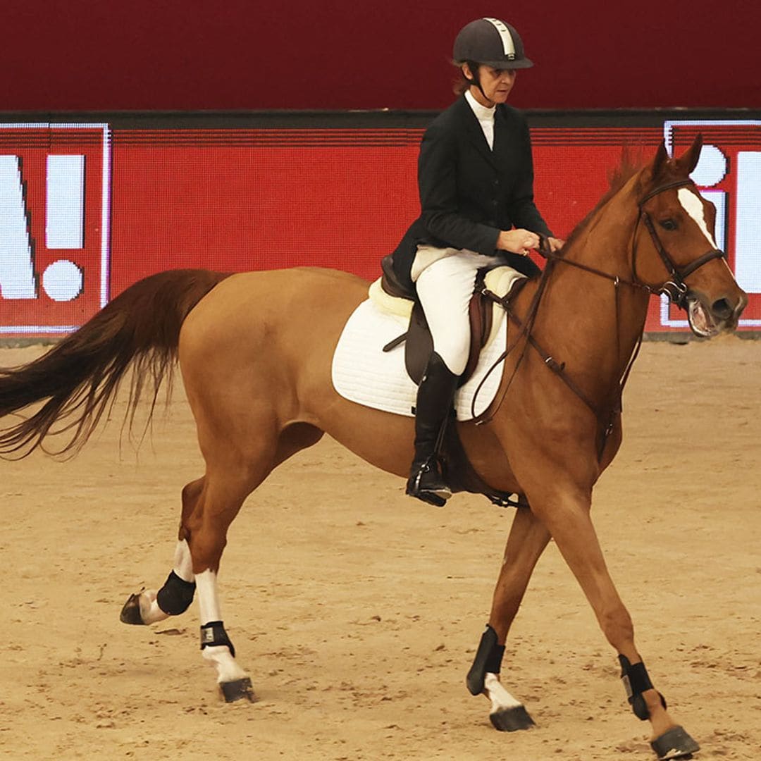 Las caídas de la infanta Elena y la princesa saudí Lama bint Turki marcan la segunda jornada de la 'Madrid Horse Week'