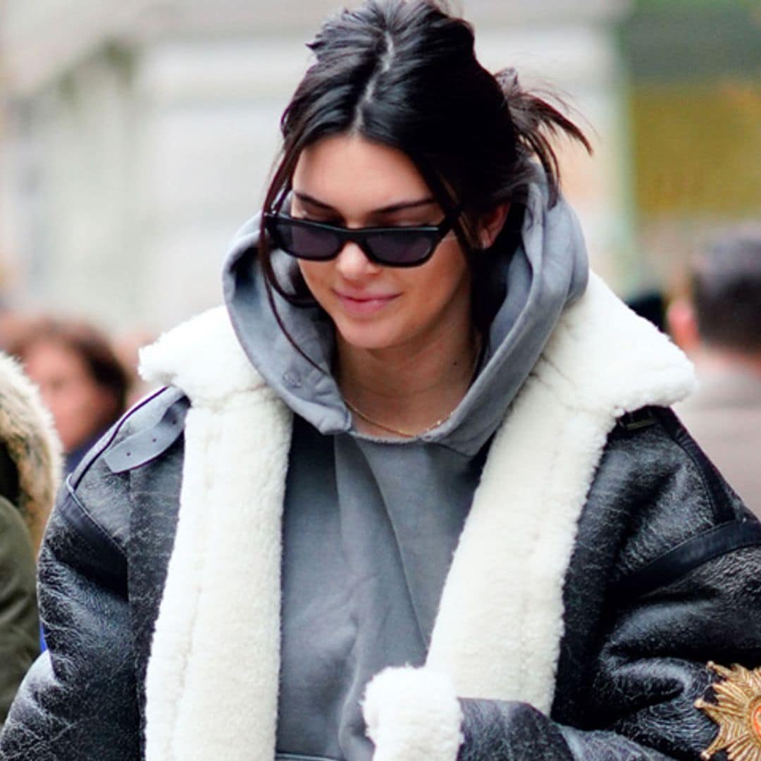 Sí, Kendall Jenner también repite pantalones (y en días consecutivos)