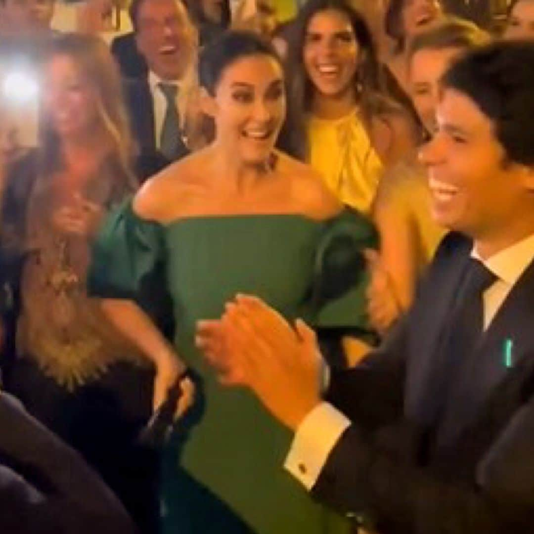 ¡El novio bailando salsa jaleado por Vicky Martín Berrocal! La divertida fiesta de boda de Álvaro Castillejo