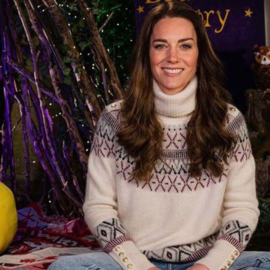 Kate Middleton lee a los niños por televisión el mismo cuento que a sus hijos