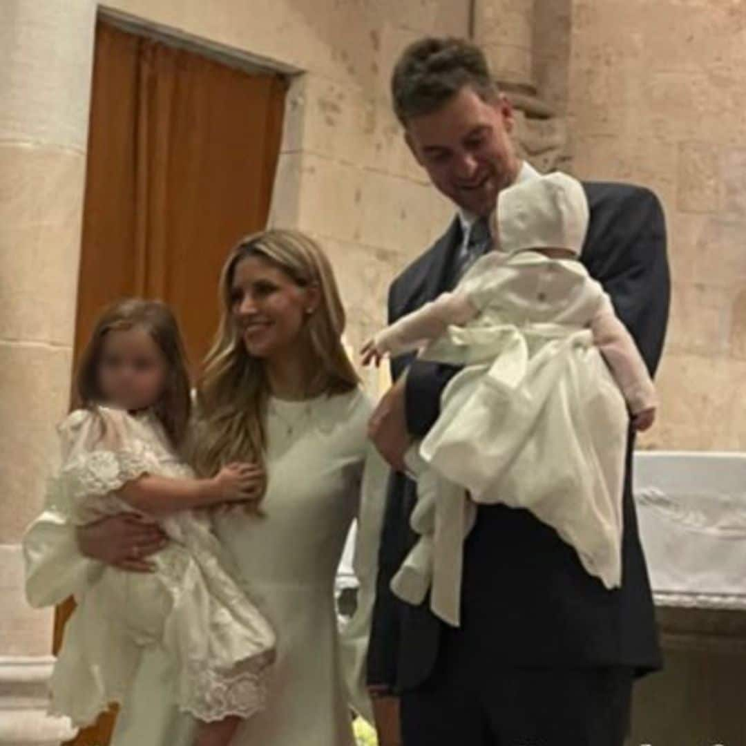 Pau Gasol y Cat McDonnell bautizan a sus hijos en la Sagrada Familia de Barcelona