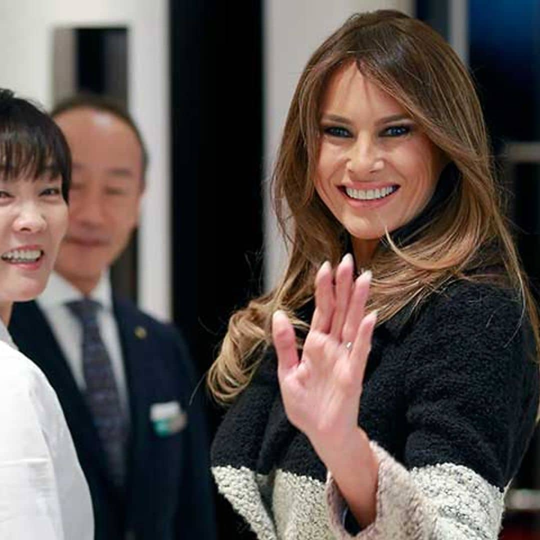 Melania Trump pisa fuerte en Japón con una firma española