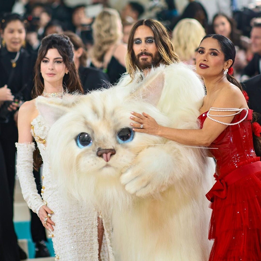 anne hathaway jared leto y salma hayek