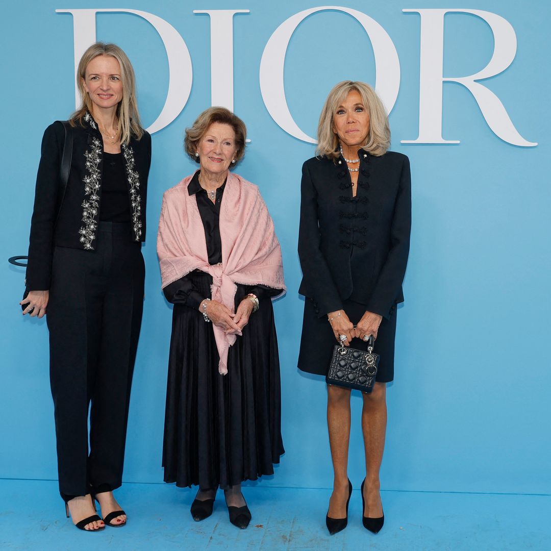 Sonia de Noruega acude al desfile de Dior en París: su desconocida vinculación con la moda