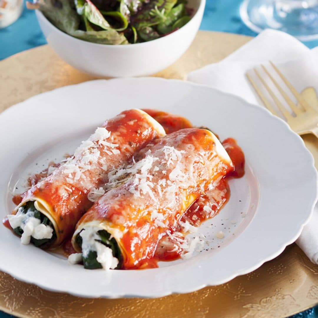 Canelones de espinacas con ricotta y tomate