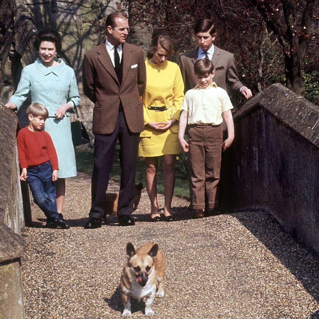 Su voz ha estado en la Luna, ha tenido 30 corgis... descubre todas las curiosidades de la reina Isabel II