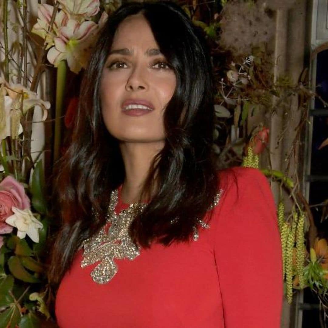 Salma Hayek disfruta de la deliciosa gastronomía de su país durante su visita a México