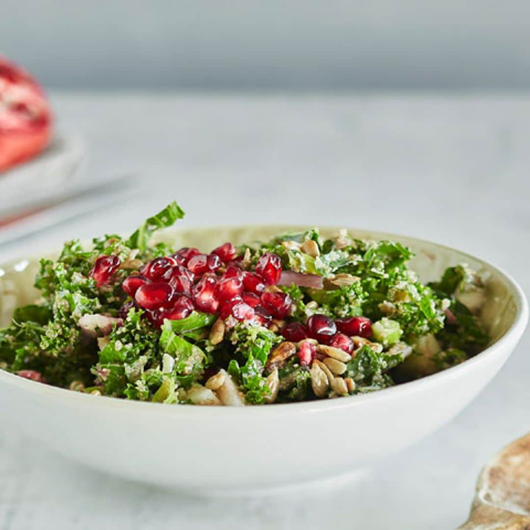 Ensalada de quinoa, granada y chía con vinagreta de lima