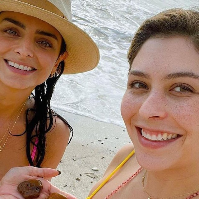 aislinn derbez y su hermana mich aguilera