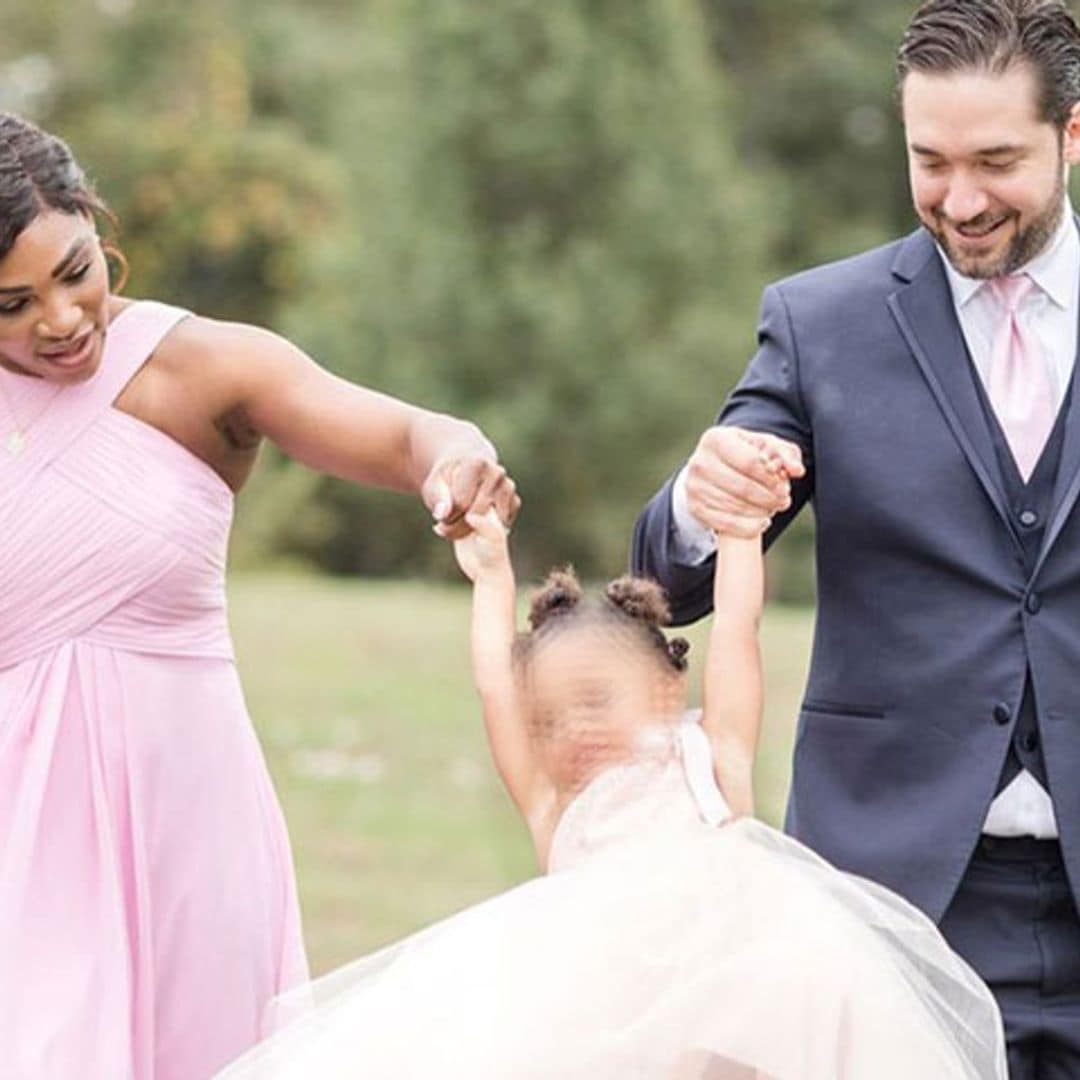 Serena Williams y su hija Olympia se van de boda juntas y las imágenes no pueden ser más adorables