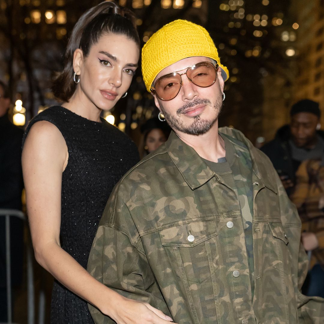 J Balvin y Valentina Ferrer brillan en el 'fashion show' de Marc Jacobs en Nueva York