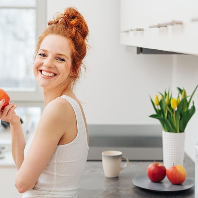 mujer fruta