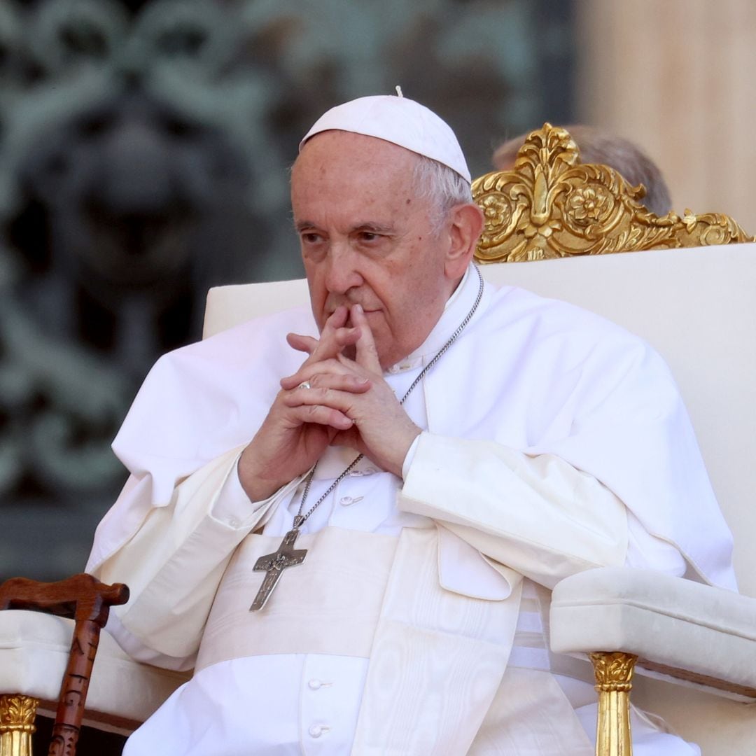 El Vaticano revela que el Papa Francisco sufrió una crísis respiratoria y que su estado es crítico