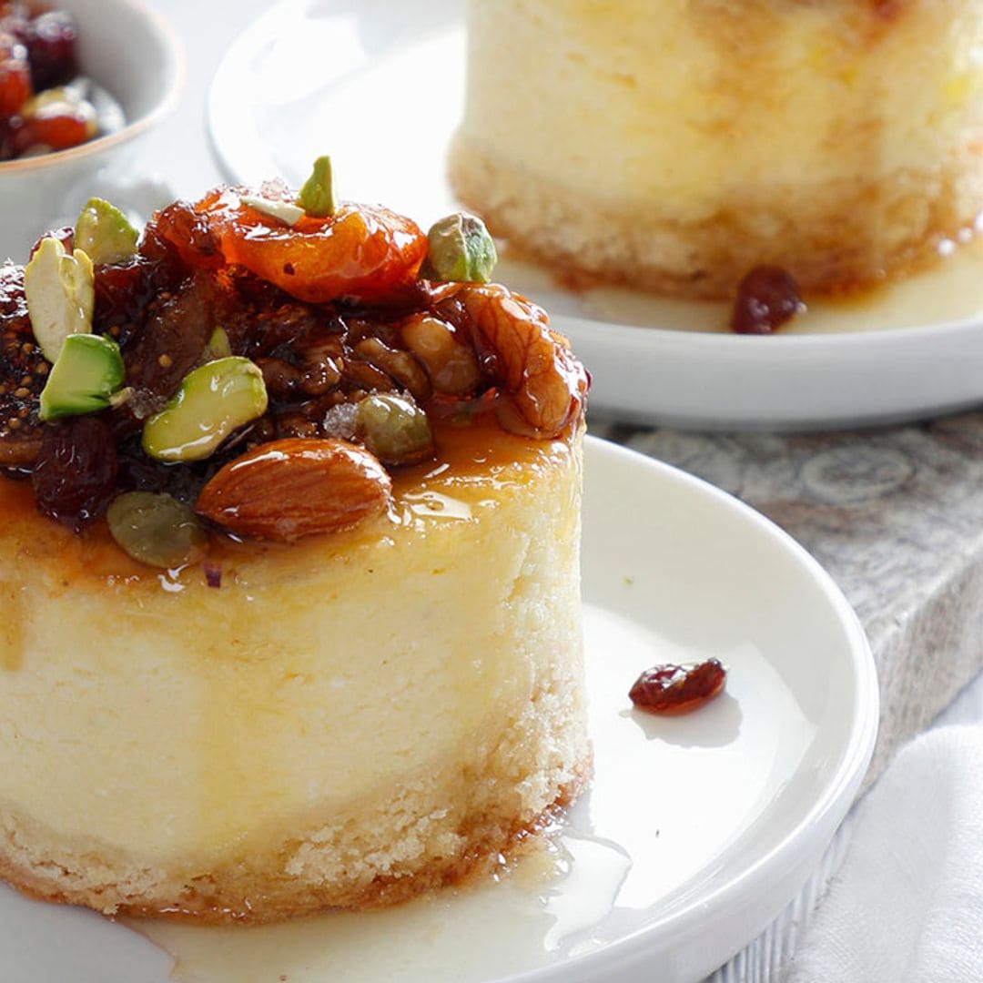 Mini ‘cheesecake’ con higos y frutos secos con miel