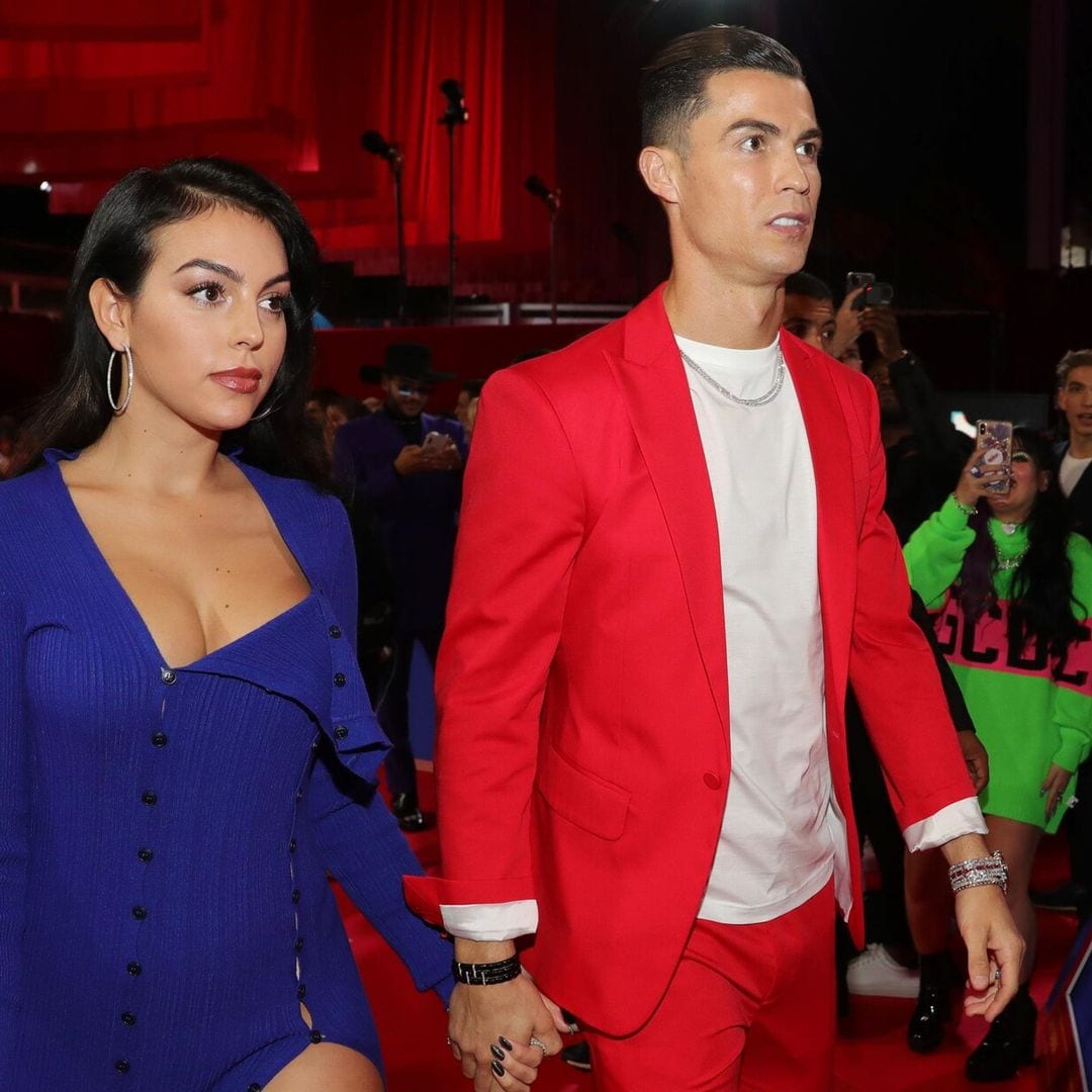 Cristiano Ronaldo y Georgina comparten primera foto junto a su recién nacida