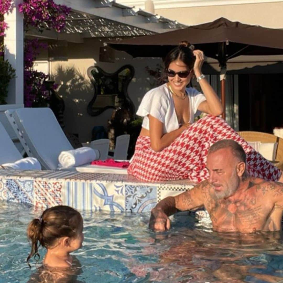 De su llegada en helicóptero a los detalles del lujoso hotel: las vacaciones de Gianluca Vacchi y su familia en Capri