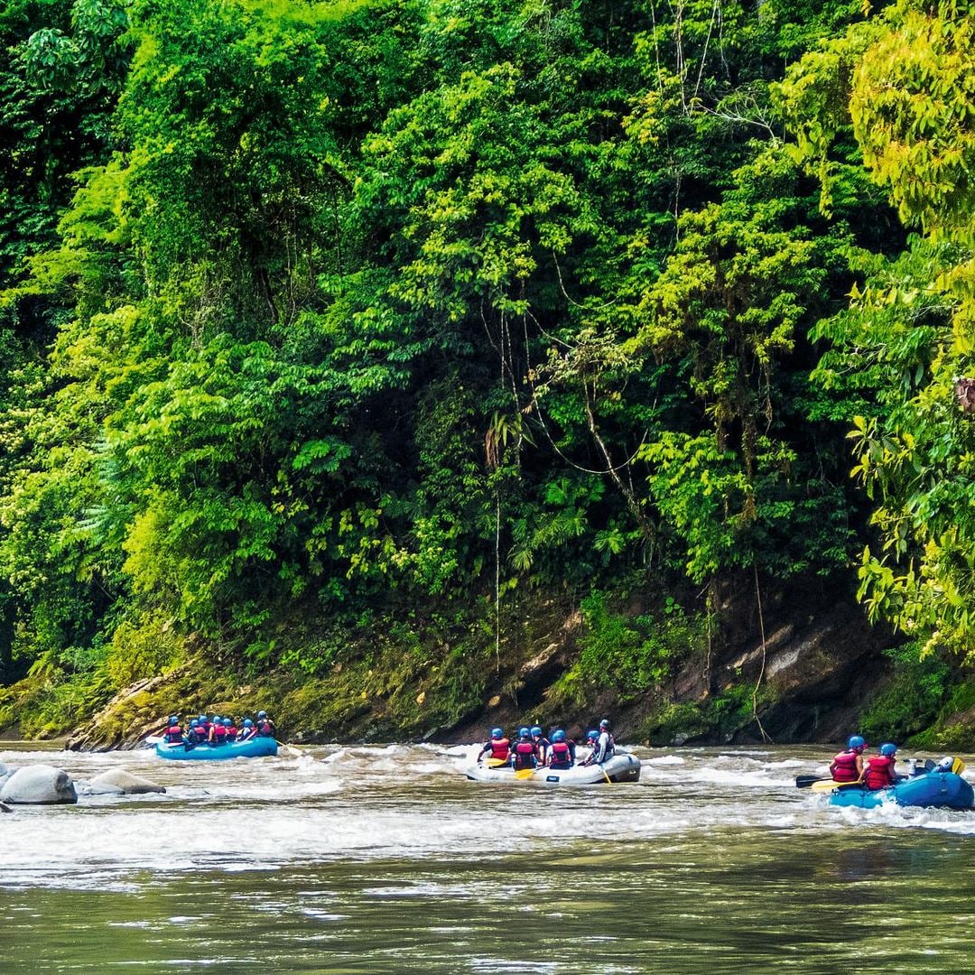 Rápidos del río Pacuare: ‘rafting’ entre volcanes