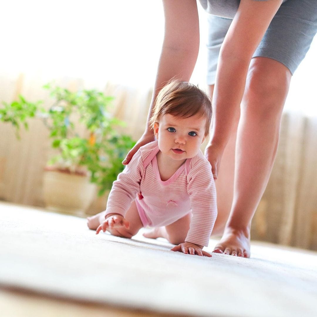 Qué ocurre si tu bebé no gatea como los demás niños