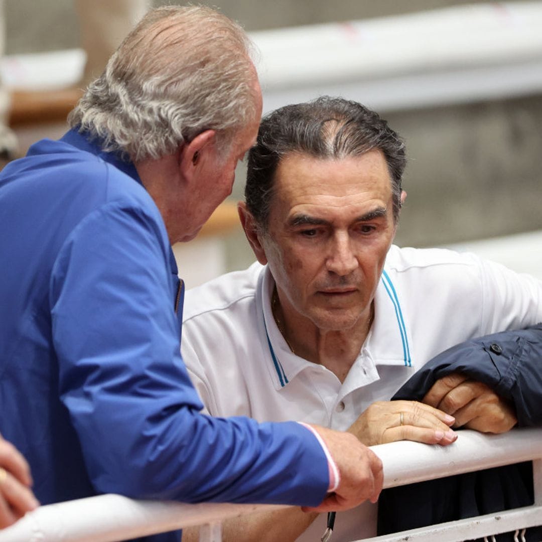 Pedro Campos y su mujer, de nuevo anfitriones de don Juan Carlos en su estancia en Sanxenxo