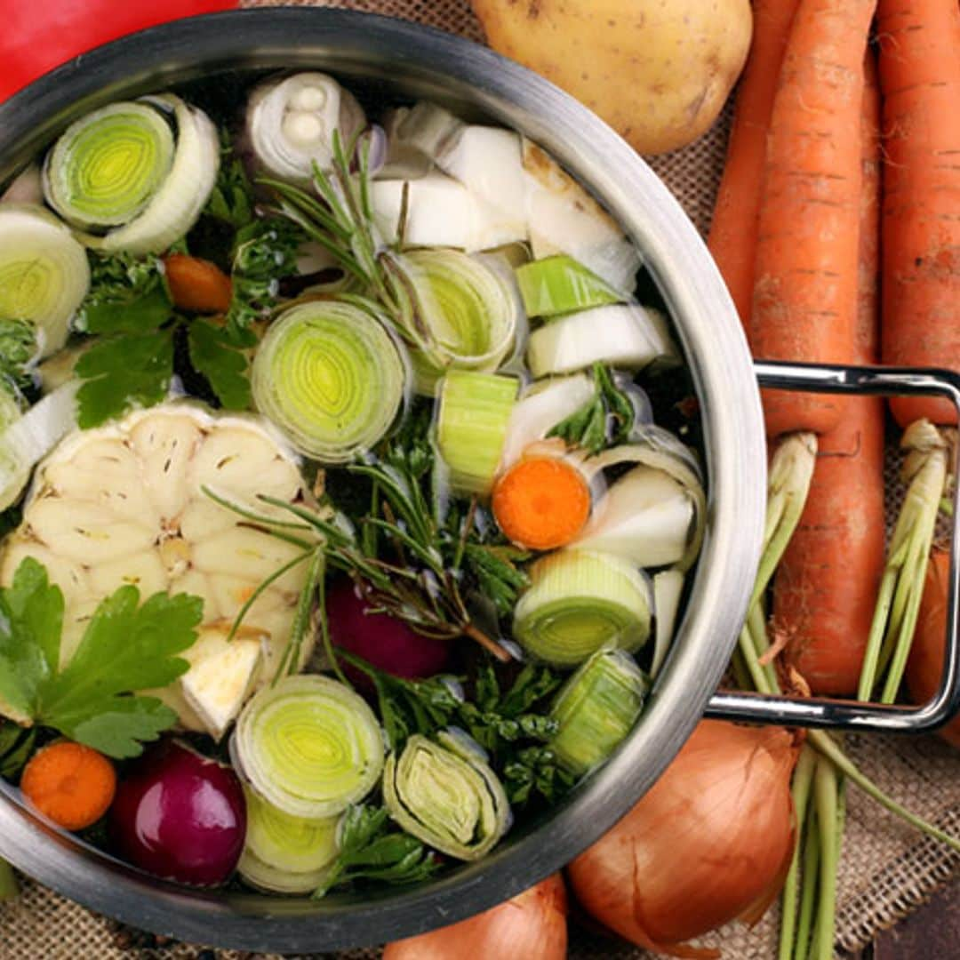 La receta de José Andrés para un caldo de verduras perfecto