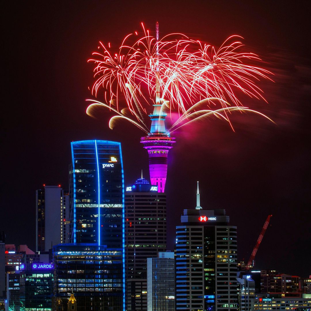 Fuegos artificiales, Año Nuevo, Auckland, Nueva Zelanda