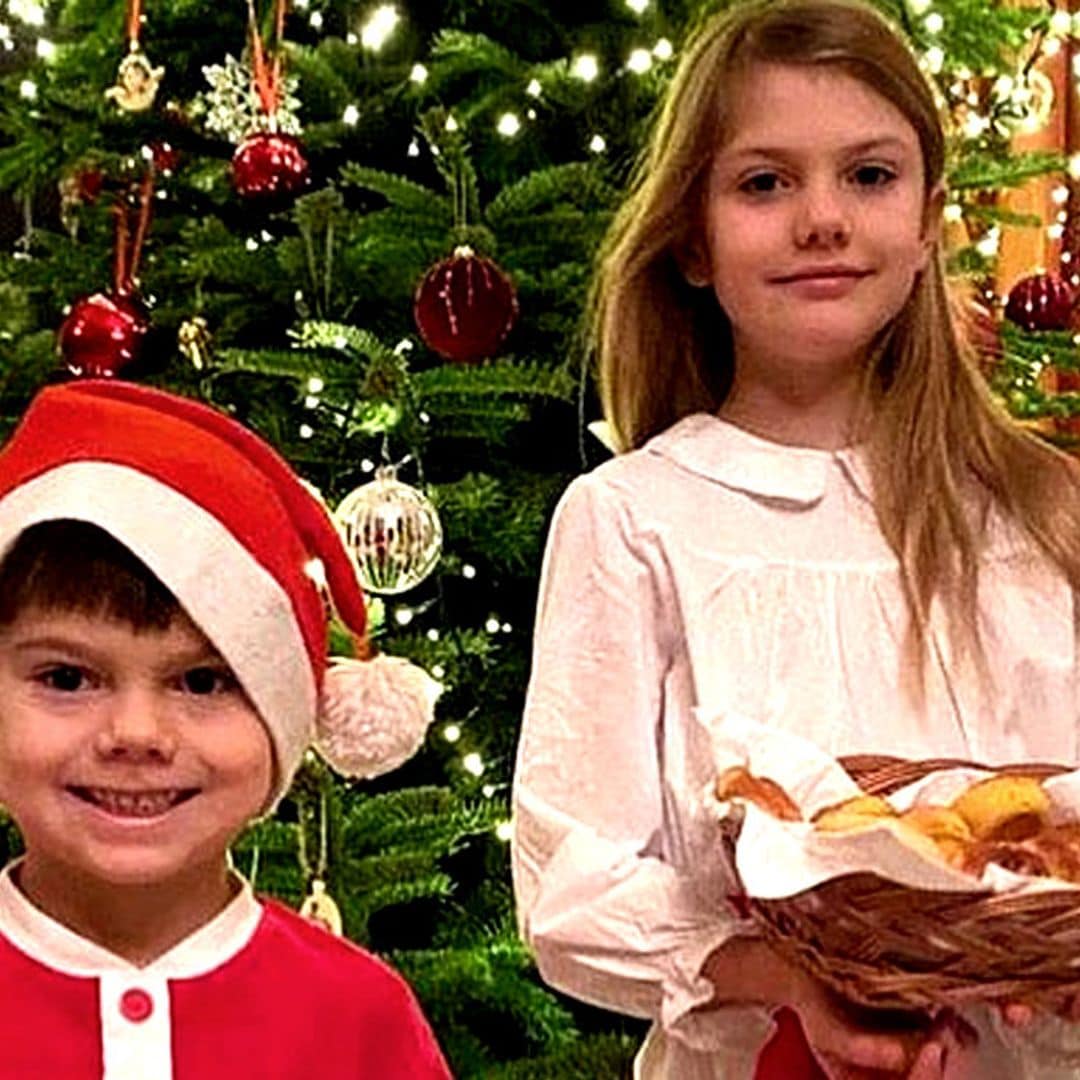 Con traje de Papá Noel, el árbol, los dulces... Estelle y Oscar de Suecia no faltan a la tradición familiar antes de la Navidad