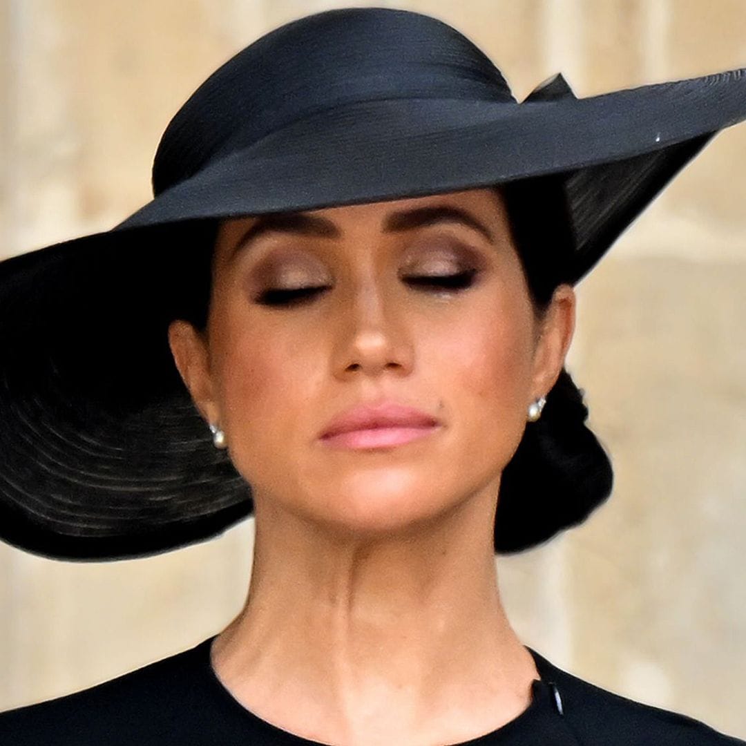 Meghan rompió a llorar al despedirse de la Reina y volver al lugar donde se casó