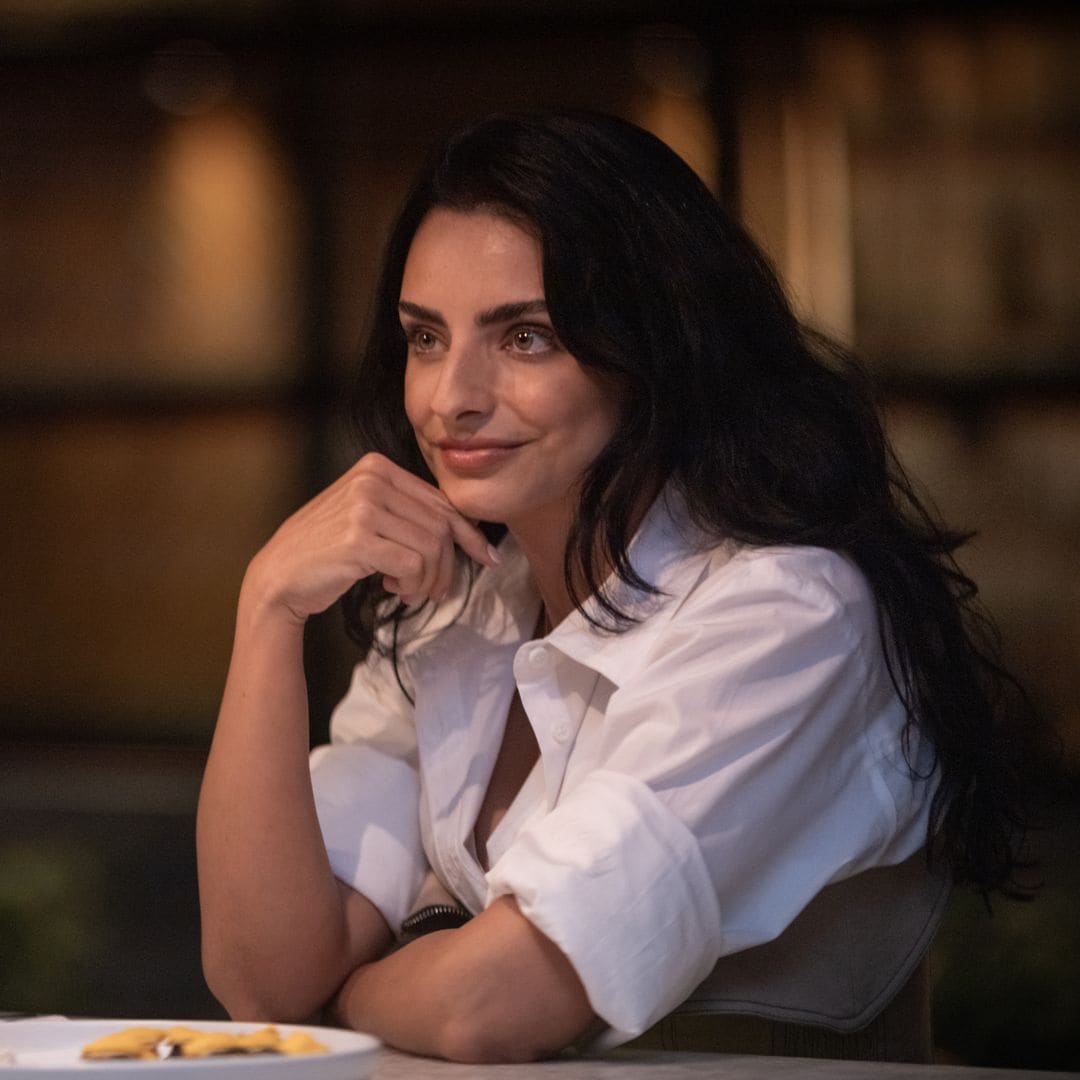 Aislinn Derbez nos habla del reencuentro con su yo del pasado en su nueva serie: 'Era más insegura en el amor'