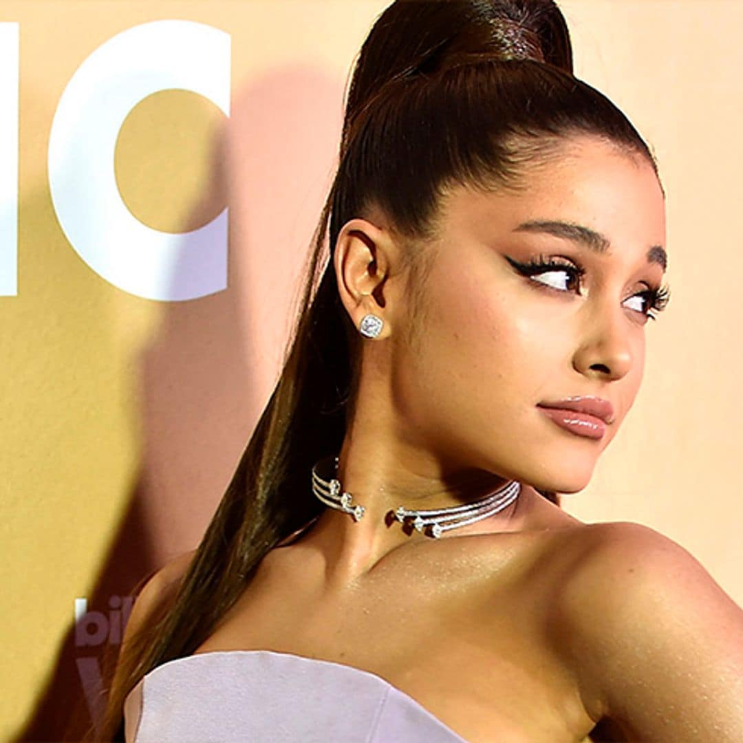 Ariana Grande estrena tatuaje, ¿adivinas en qué actor está inspirado?