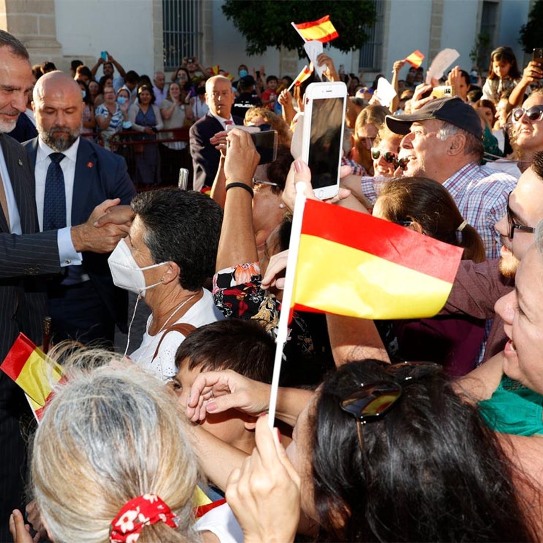 El rey Felipe visita dos bodegas centenarias en Cádiz antes de recibir a los líderes de la OTAN