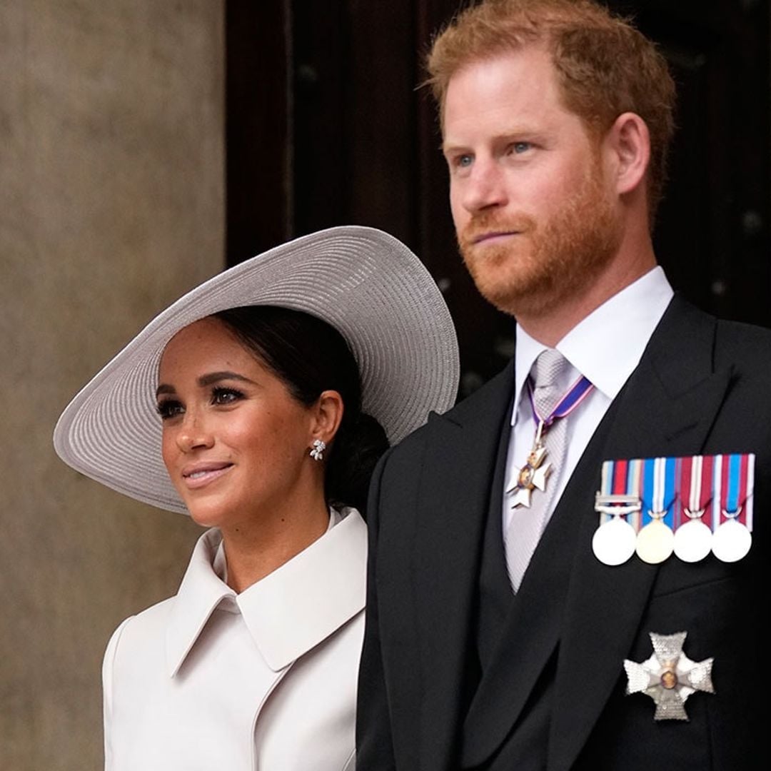 Meghan y Harry han acabado el periodo de luto a la par que la Familia Real, pero a su manera