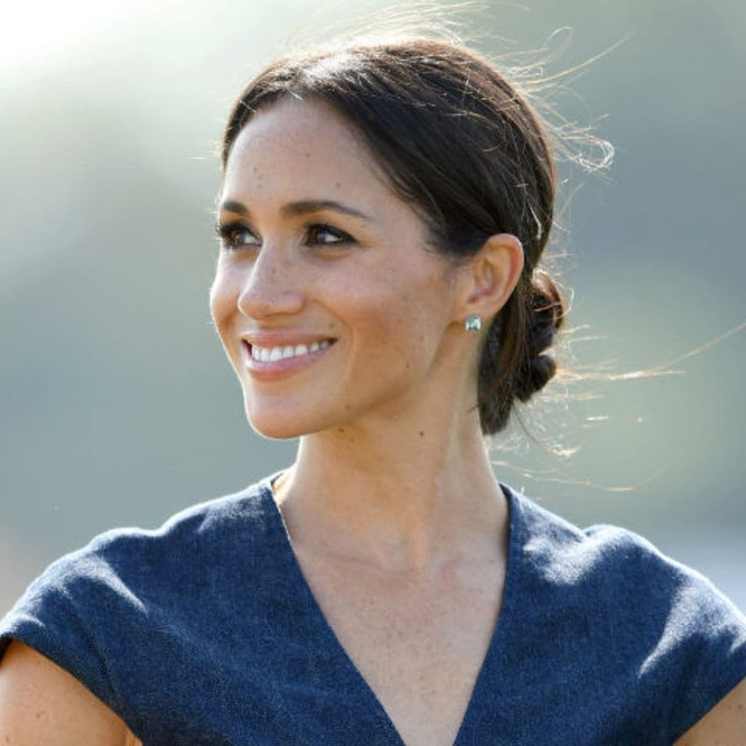 El truco de Meghan Markle para disimular que lleva los zapatos grandes