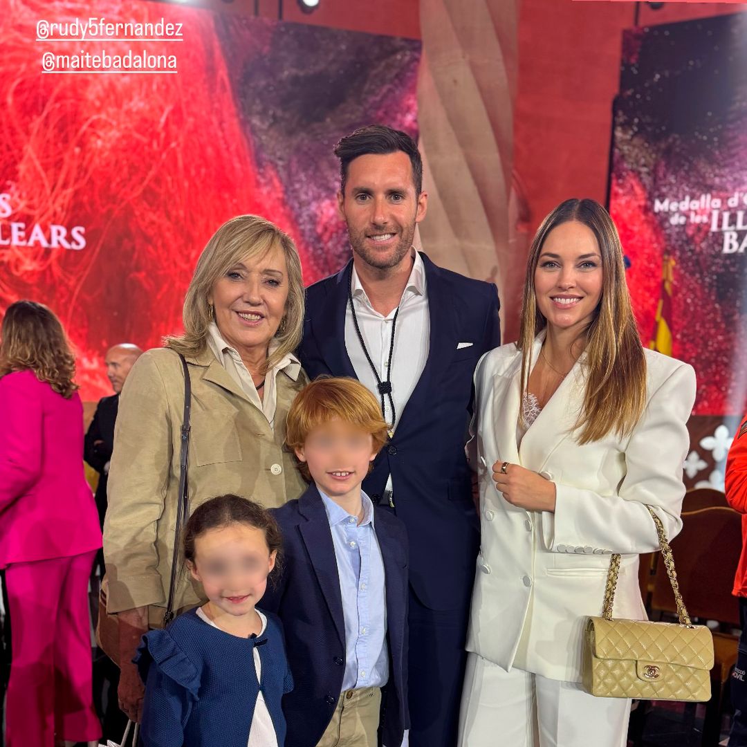 Rudy Fernández recibe en Mallorca el mayor homenaje de su vida, arropado de toda su familia