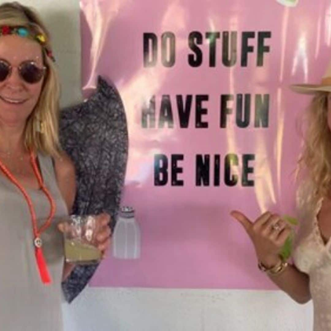 Elsa Pataky celebra el cumpleaños 60 de su suegra ¡y ambas lucen espectacular!