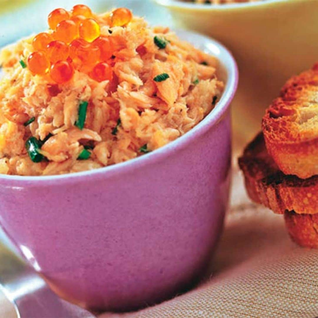 Tostitas de picadillo de trucha y sus huevas