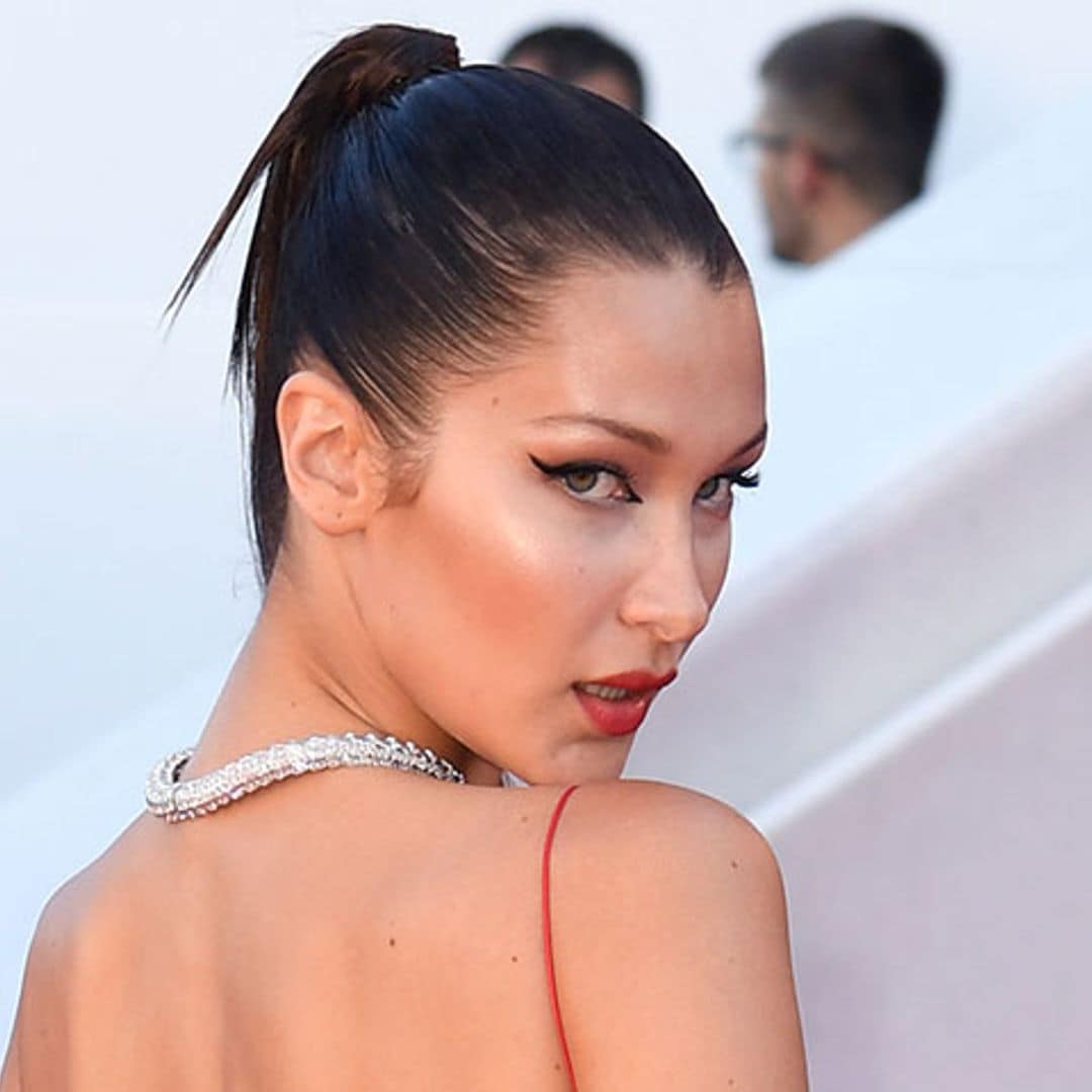 Bella Hadid estrena nuevo tatuaje, ¿quieres sabes dónde?