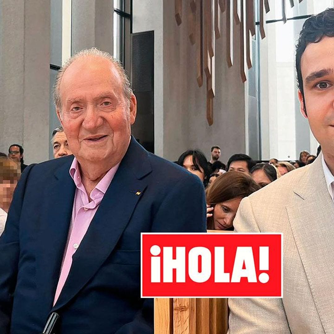 El reencuentro familiar del rey Juan Carlos en la misa de Pascua en Abu Dabi