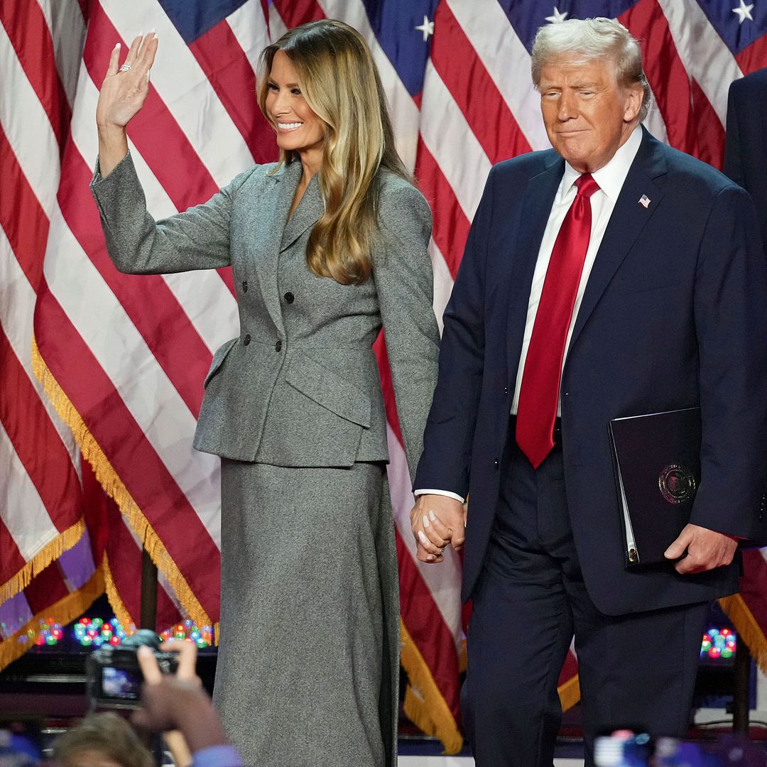 Melania con su marido, Donald Trump, y su hijo Barron