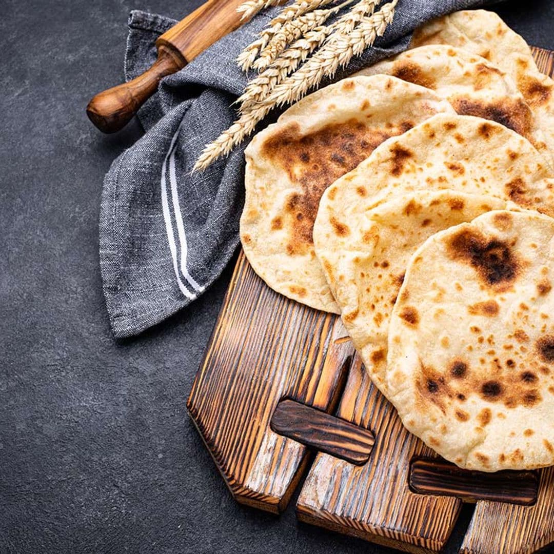 ¿Sabes cómo hacer pan 'naan' y pan de pita y en qué se diferencian?